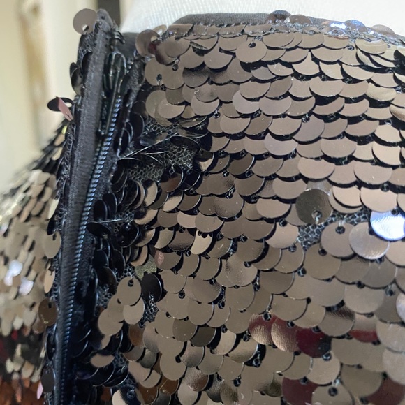 FAME PARTNERS BLACK  SEQUIN DRESS - Picture 4 of 5